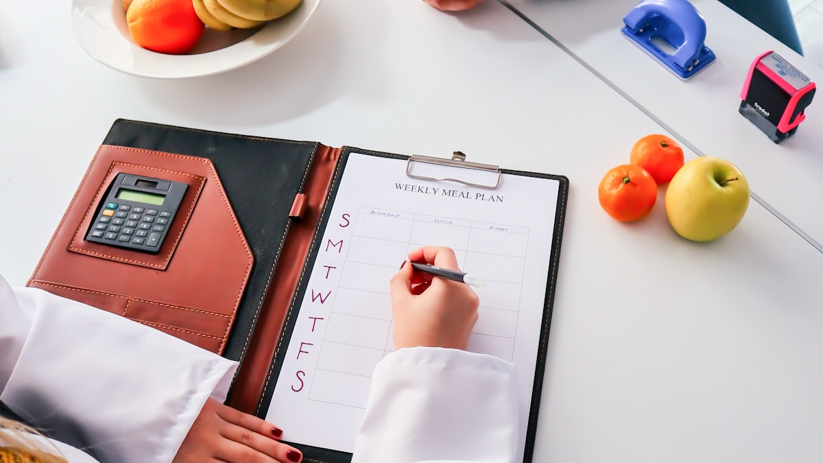 Dietitian vs Nutritionist: Only One Title Is Protected
