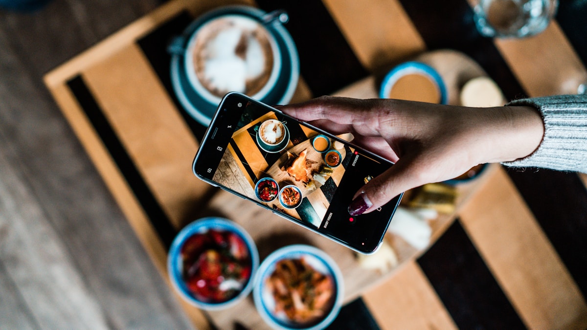 Best Calorie Counter App in 2026: ContaCal by Photo