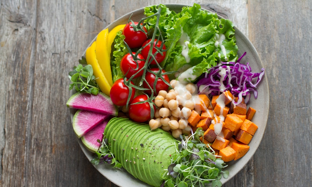 Salad bowl for a weight-loss diet with adjusted macros