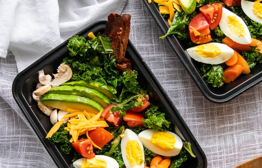 Healthy meal-prep containers to track in the diet app